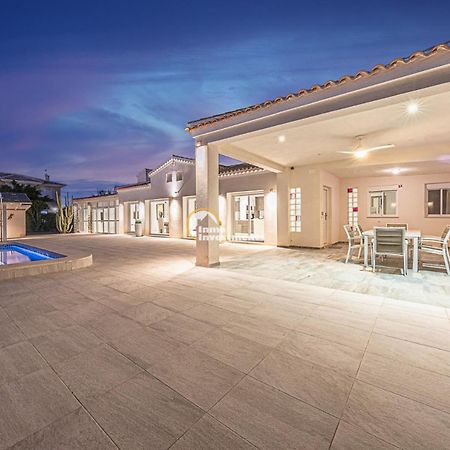 Villa Pyeranch Torrevieja Exteriör bild